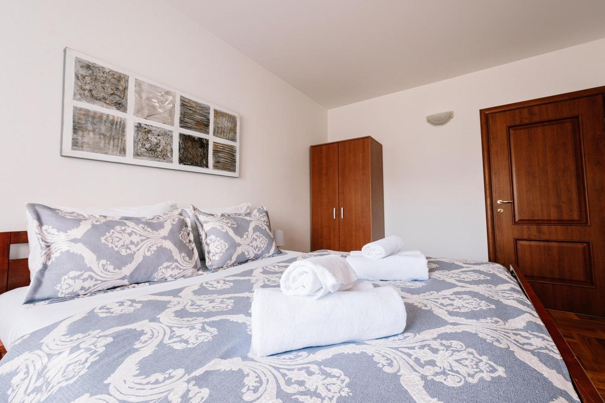 Irish House Medugorje Aparthotel Room photo